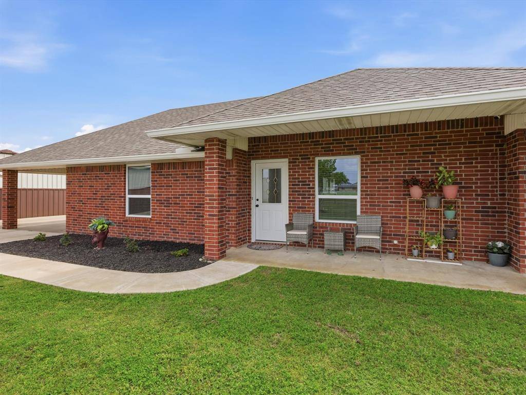 636 E Eubank Street, Mabank, TX 75147