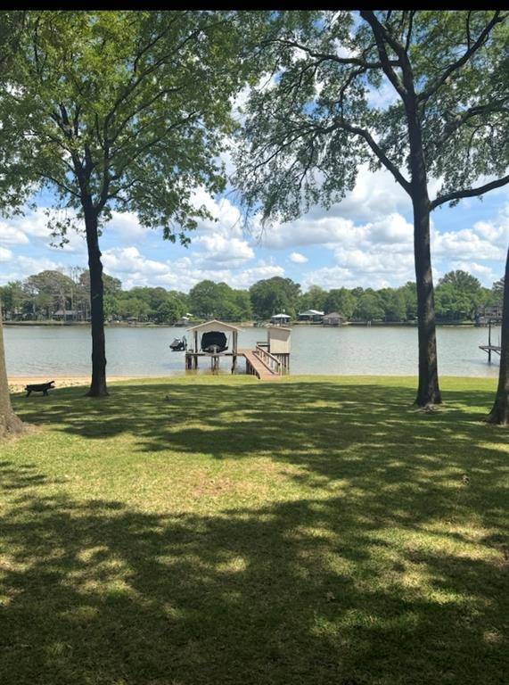 116 Camino Robles Street, Gun Barrel City, TX 75156