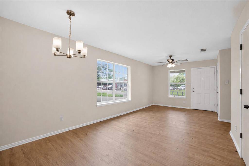 808 Park Street, Commerce, TX 75428