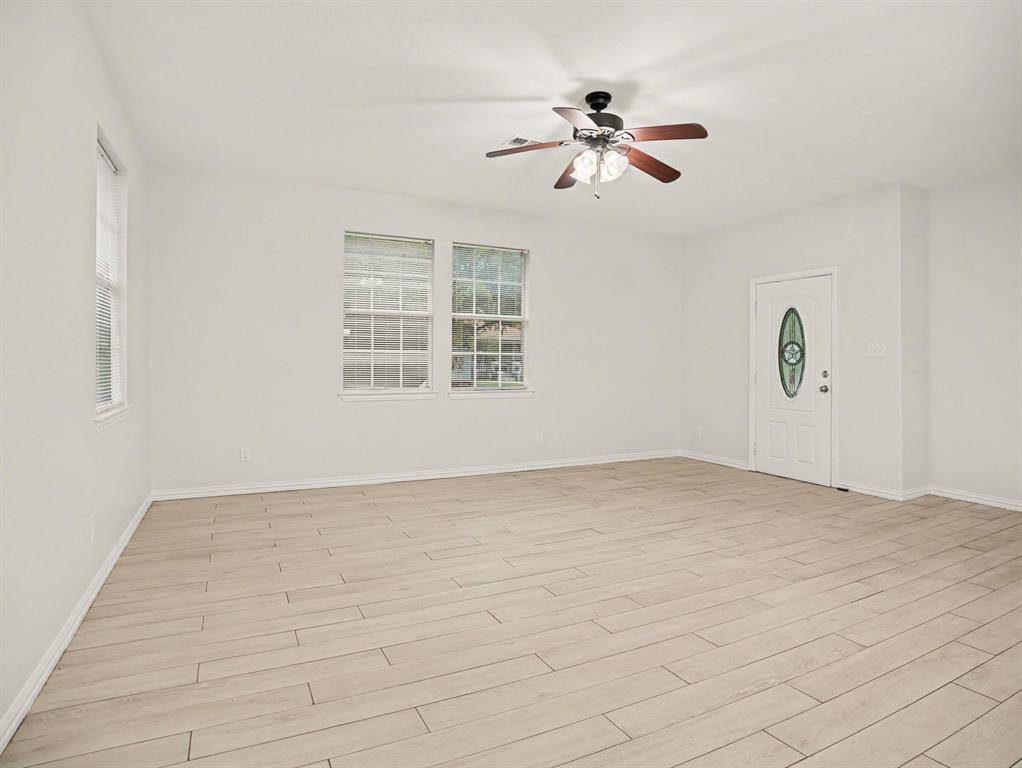 2446 Catherine Street, Dallas, TX 75211