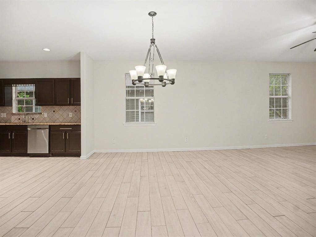 2446 Catherine Street, Dallas, TX 75211