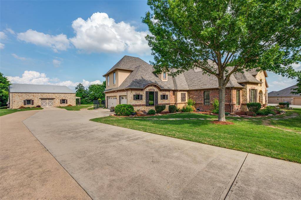 150 Hidden Valley Airpark, Shady Shores, TX 76208