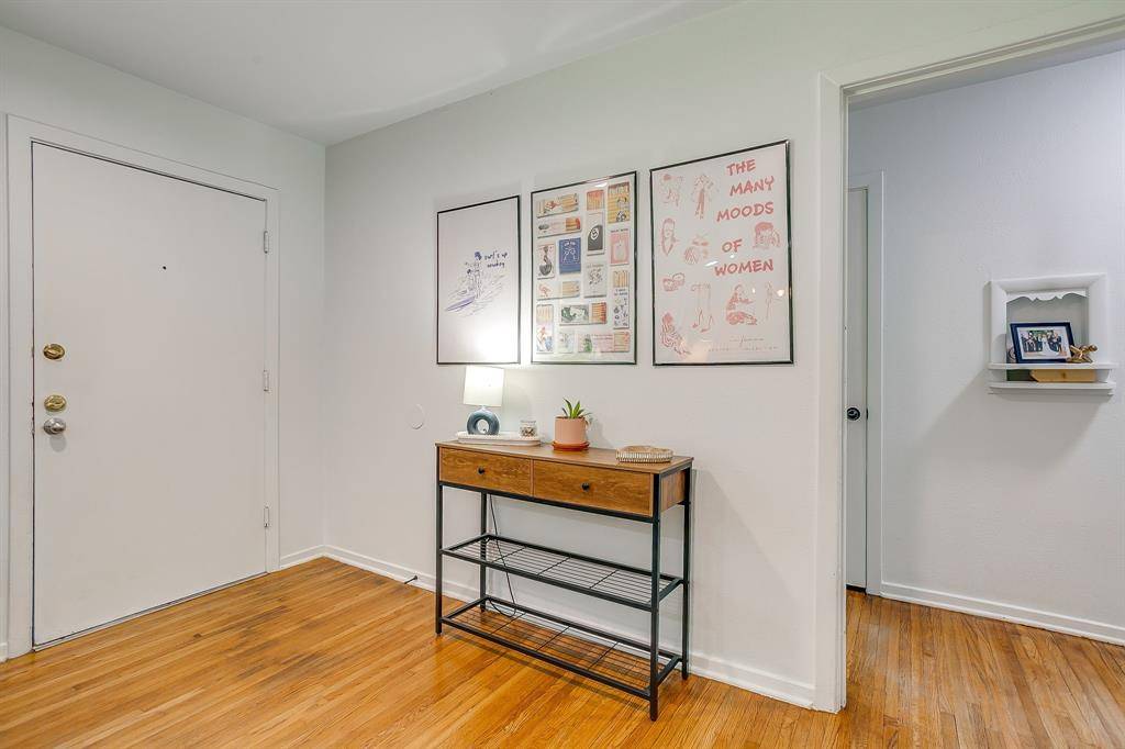 5517 Volder Drive, Fort Worth, TX 76114