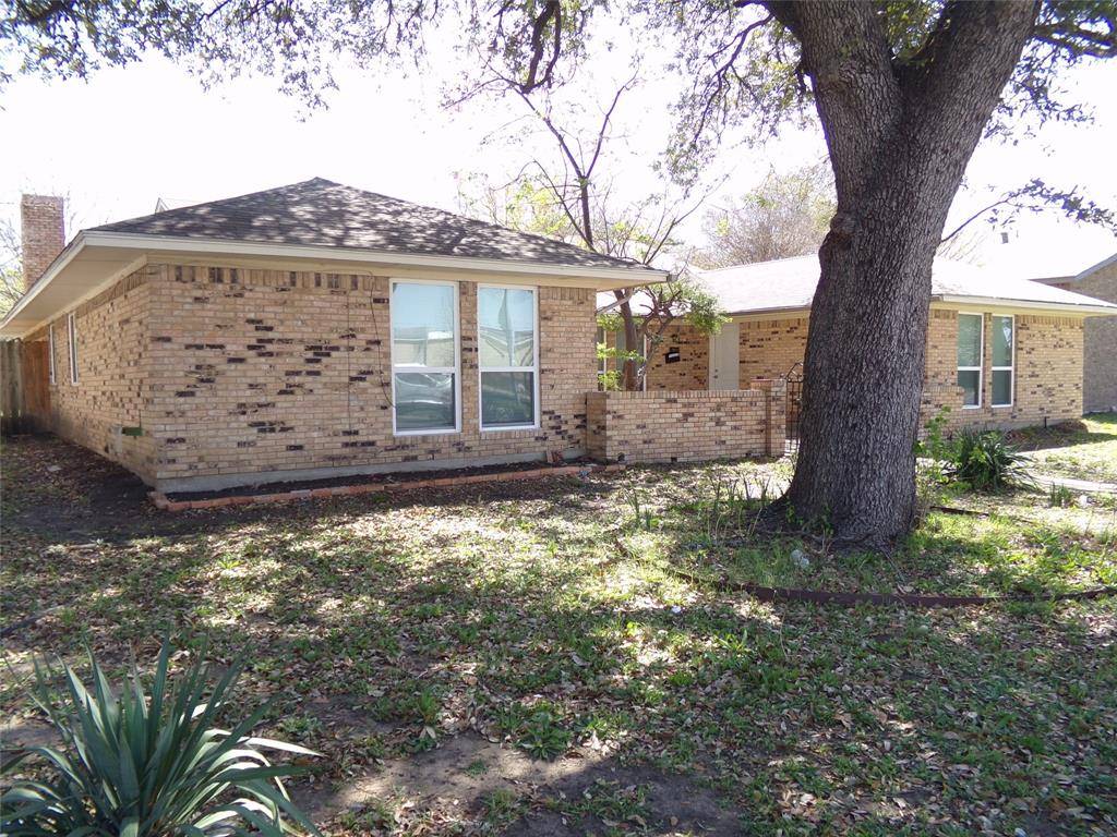 9954 Brockbank Drive, Dallas, TX 75220