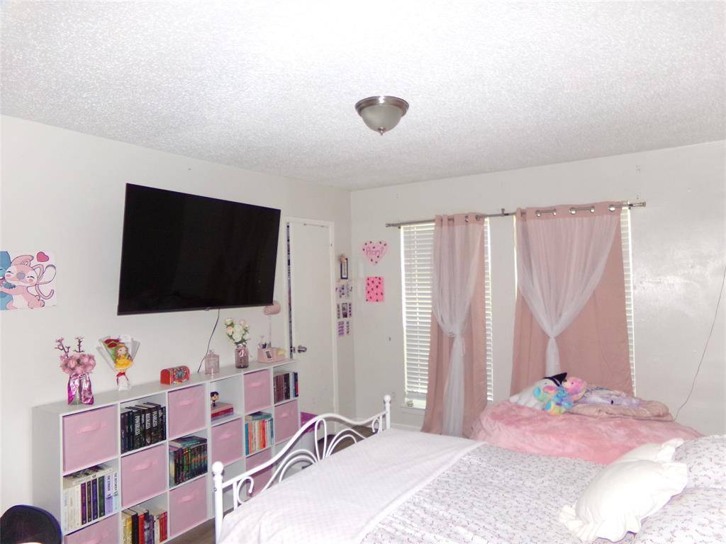 9954 Brockbank Drive, Dallas, TX 75220