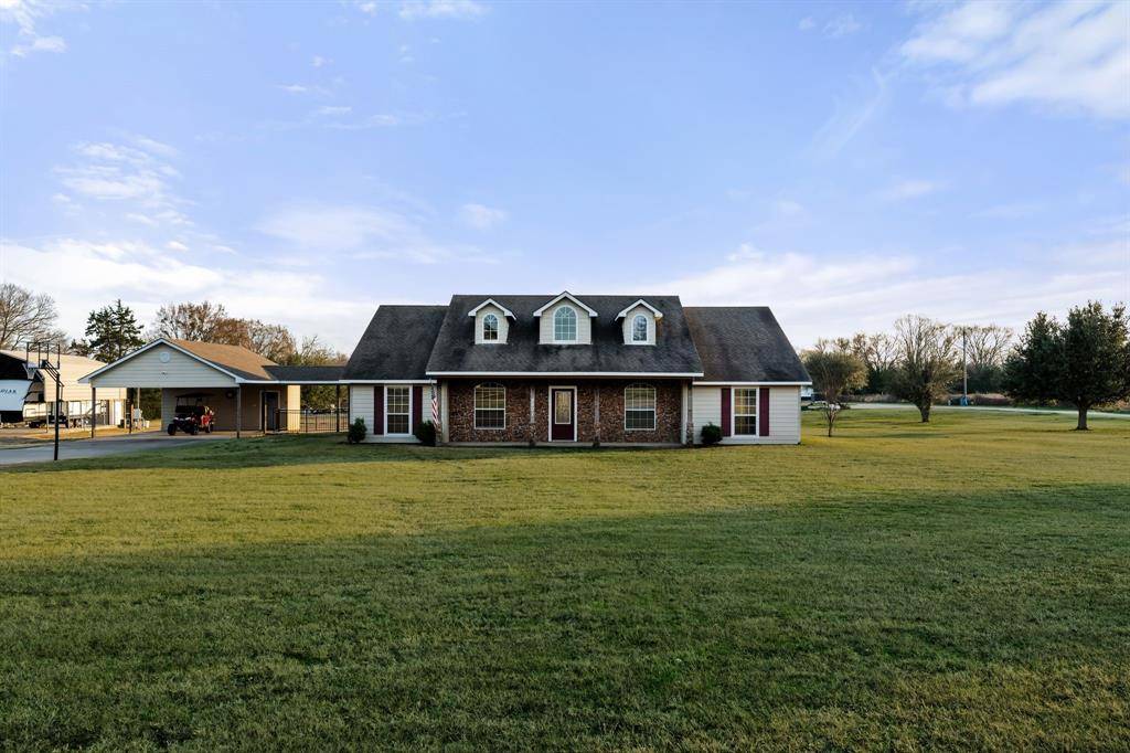 2801 County Road 1600, Alba, TX 75410