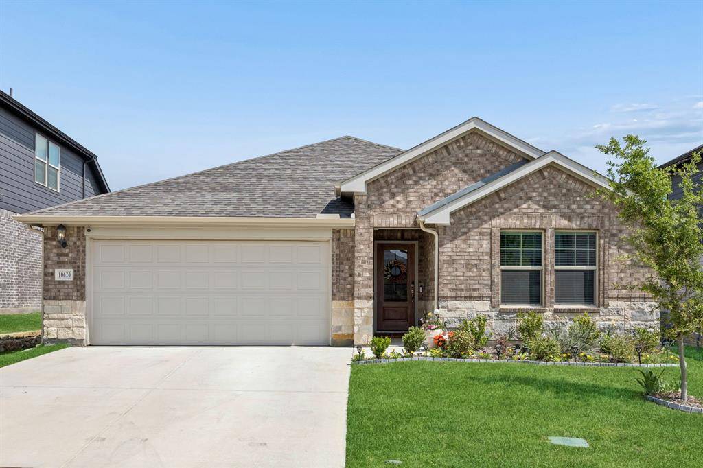 10620 Tuccenen Drive, Fort Worth, TX 76179
