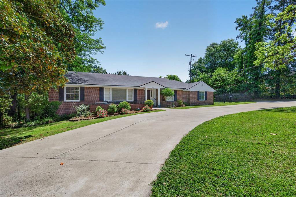 4827 Gilbert Drive, Shreveport, LA 71106