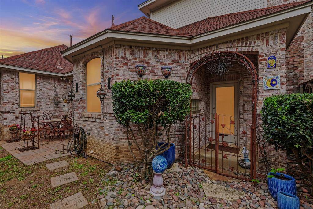 4717 Morris Heights Drive, Arlington, TX 76016