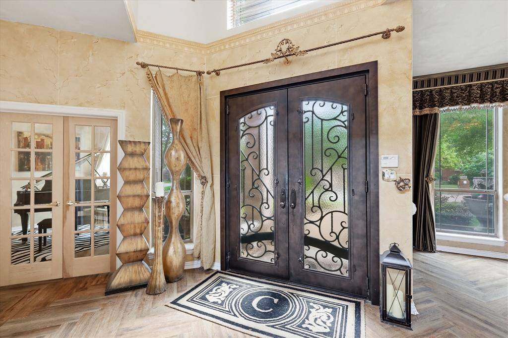 4717 Morris Heights Drive, Arlington, TX 76016