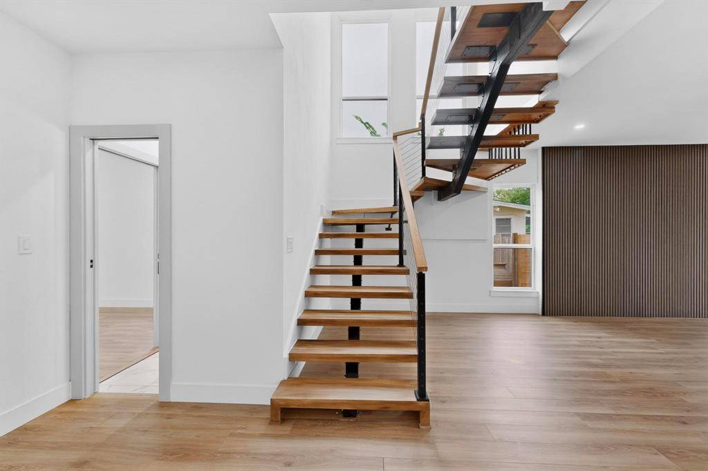 514 S Marlborough Avenue, Dallas, TX 75208