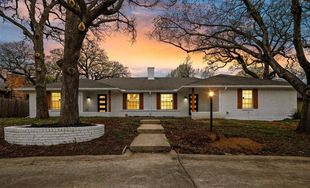 3522 Shady Valley Drive, Pantego, TX 76013