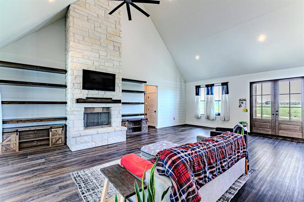 289 E Bell Road, Waco, TX 76705