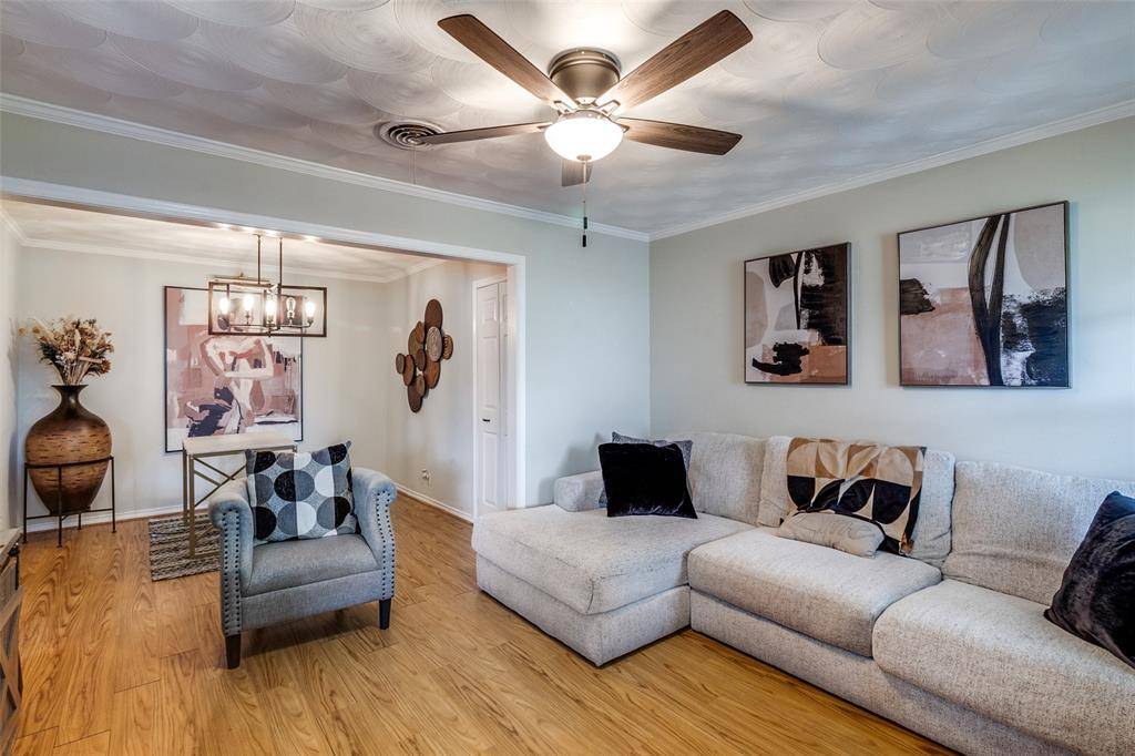 11315-11317 Lochwood Boulevard, Dallas, TX 75218