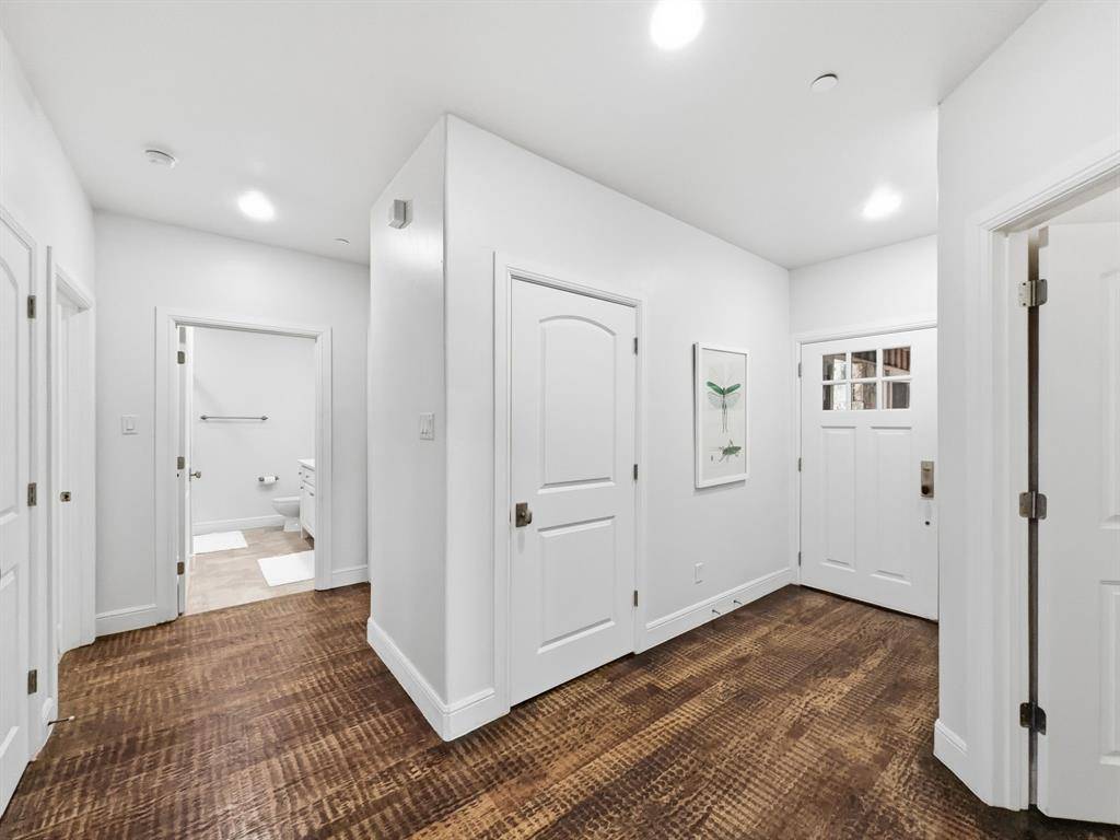 2033 Harbor Way #104, Graford, TX 76449