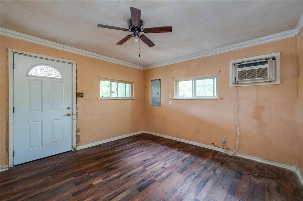 1517 Wright Street, Greenville, TX 75401