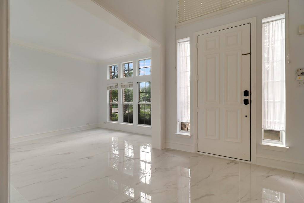 3520 Cimarron Drive, Carrollton, TX 75007