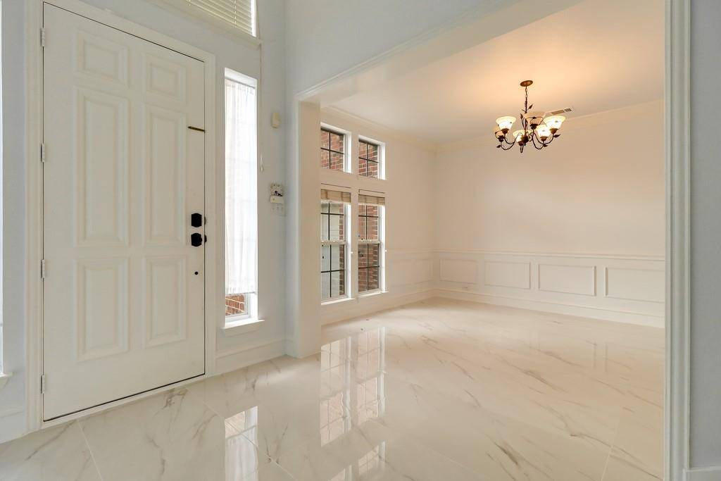 3520 Cimarron Drive, Carrollton, TX 75007