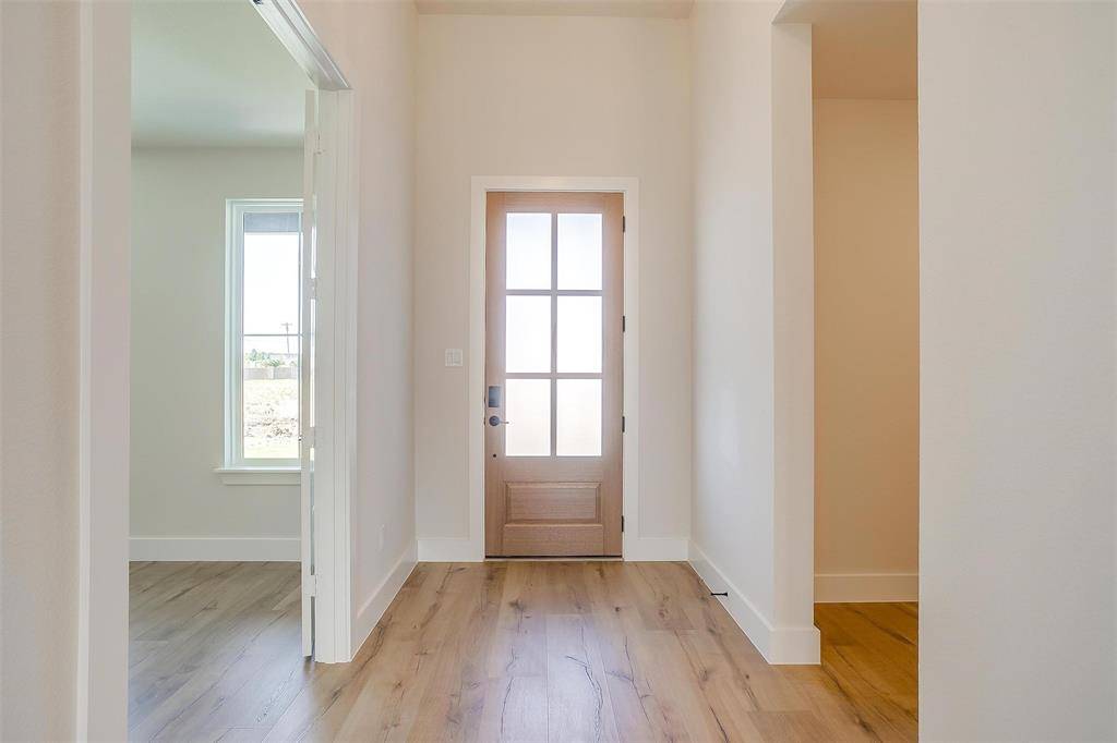 806 Feathergrass Court E, Haslet, TX 76052