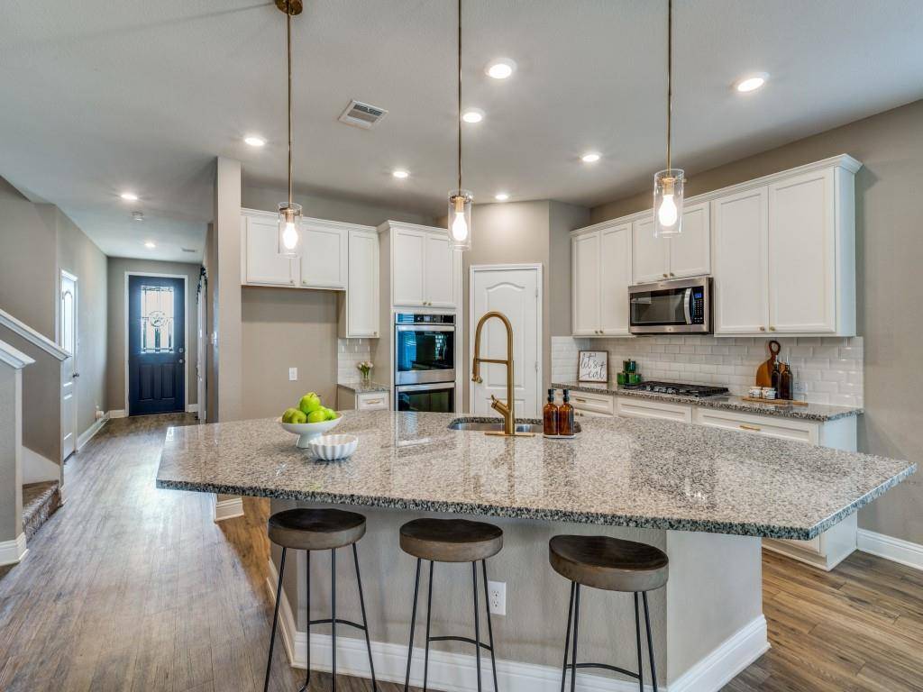 2612 Wayne Avenue, Aubrey, TX 76227