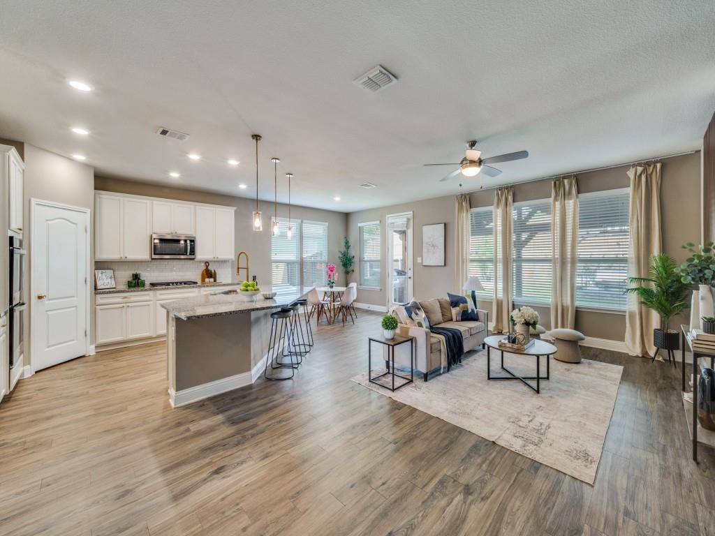 2612 Wayne Avenue, Aubrey, TX 76227