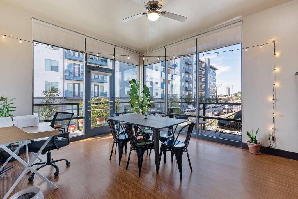 1125 S Jennings Avenue #201, Fort Worth, TX 76104