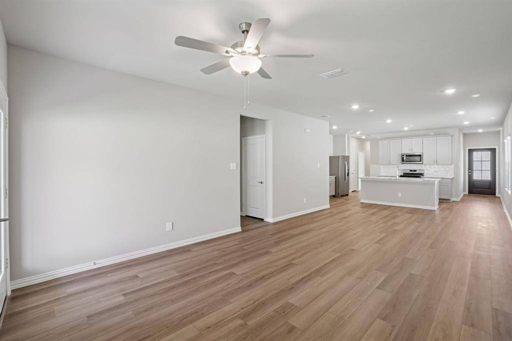 423 Dorothy Drive, Princeton, TX 75071