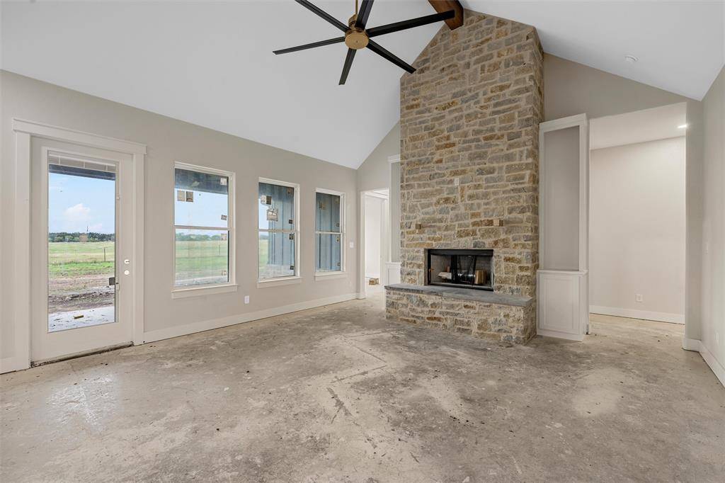 407 Lacek Mill Road, China Spring, TX 76633