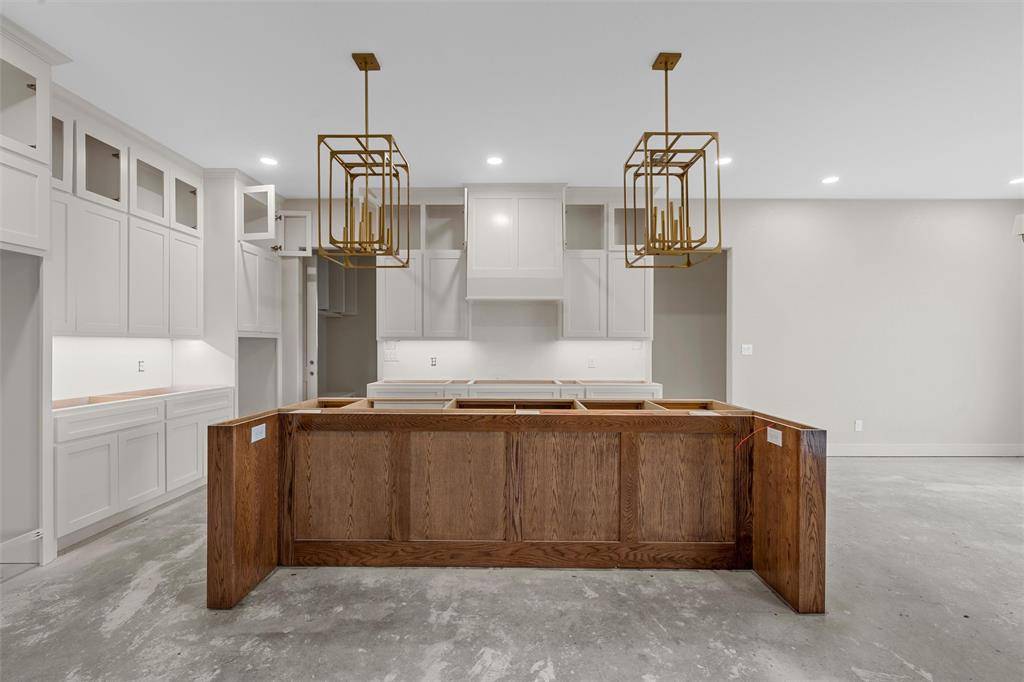 407 Lacek Mill Road, China Spring, TX 76633