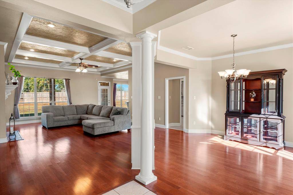 2200 McKeller Rd., Mount Pleasant, TX 75455