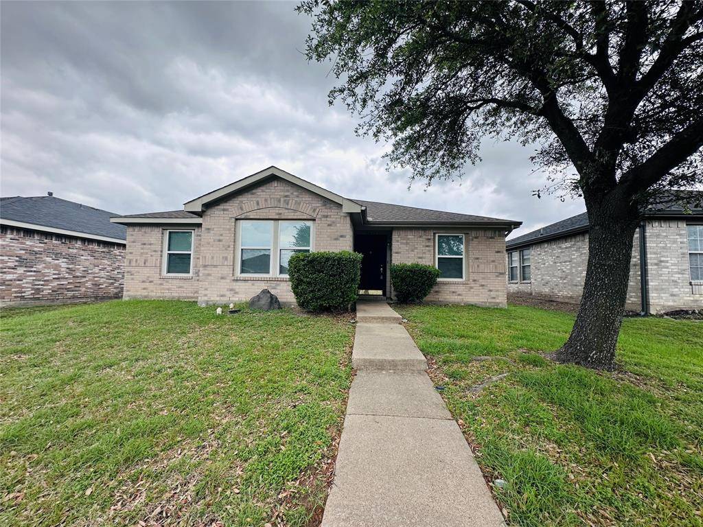2463 Marimont Lane, Lancaster, TX 75134