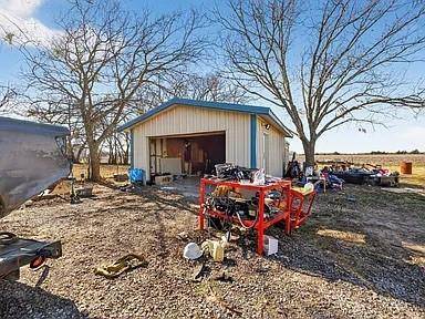 801 N Main Street, Dodd City, TX 75438