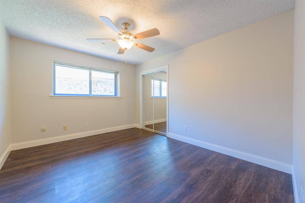 1915 Wendy Street, Irving, TX 75060