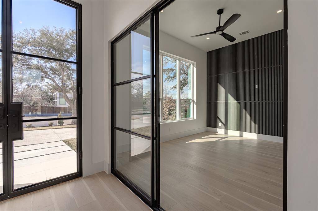 11232 Hillcrest Road, Dallas, TX 75230