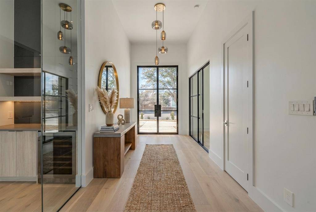 11232 Hillcrest Road, Dallas, TX 75230