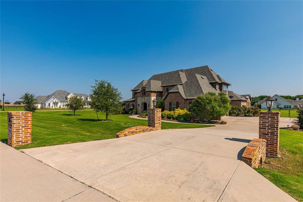 835 Bentwater Drive, Lucas, TX 75002