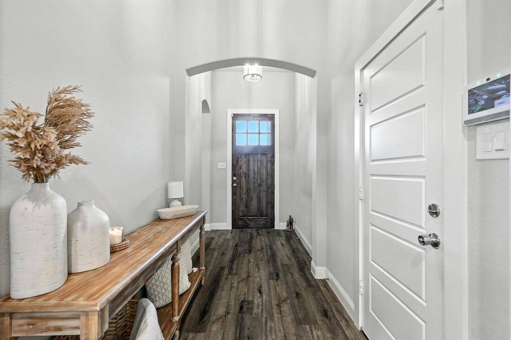 705 Chaparral Road, Sanger, TX 76266