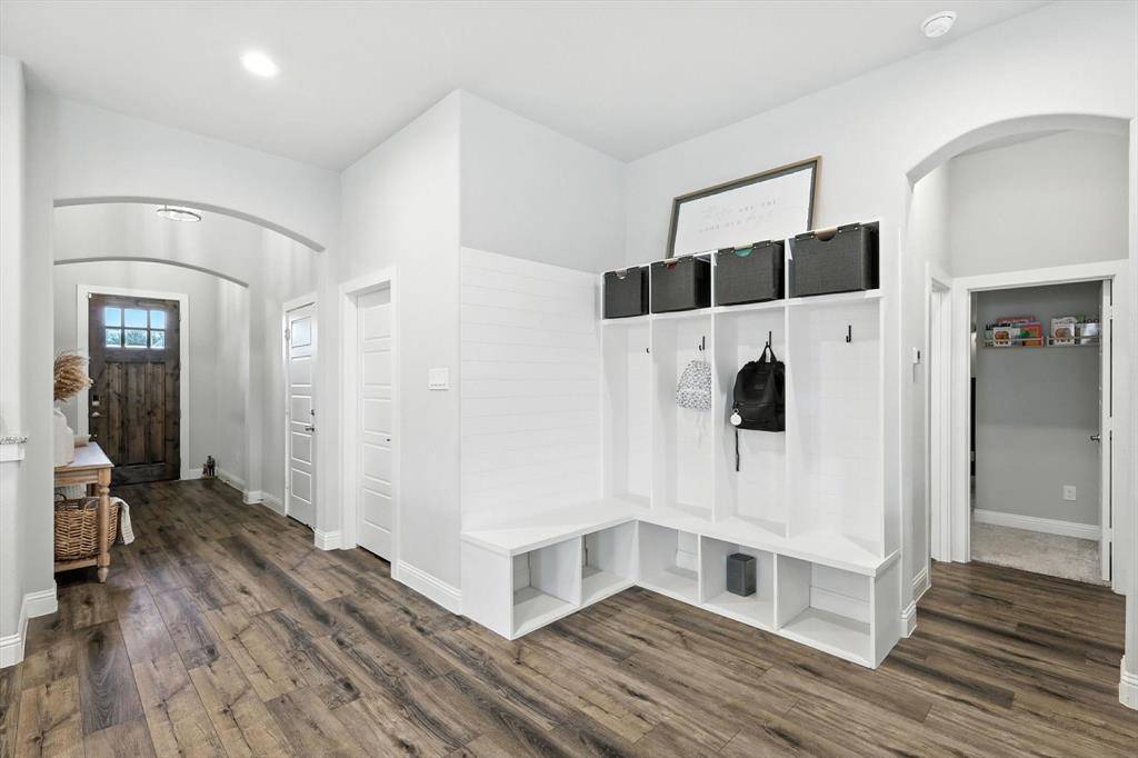 705 Chaparral Road, Sanger, TX 76266