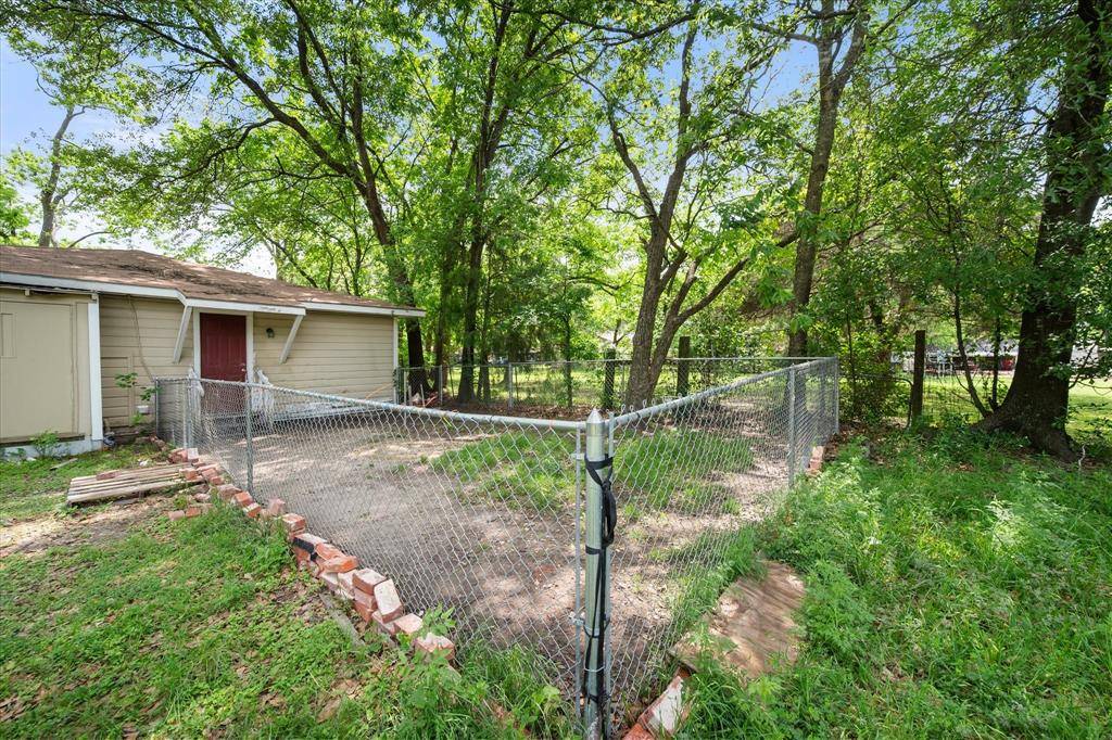 2732 W Collin Street, Corsicana, TX 75110