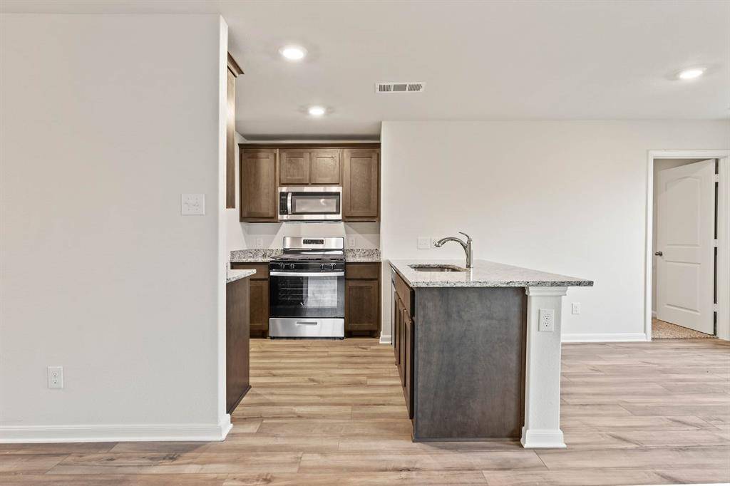 10929 Gray Mare Drive, Fort Worth, TX 76108