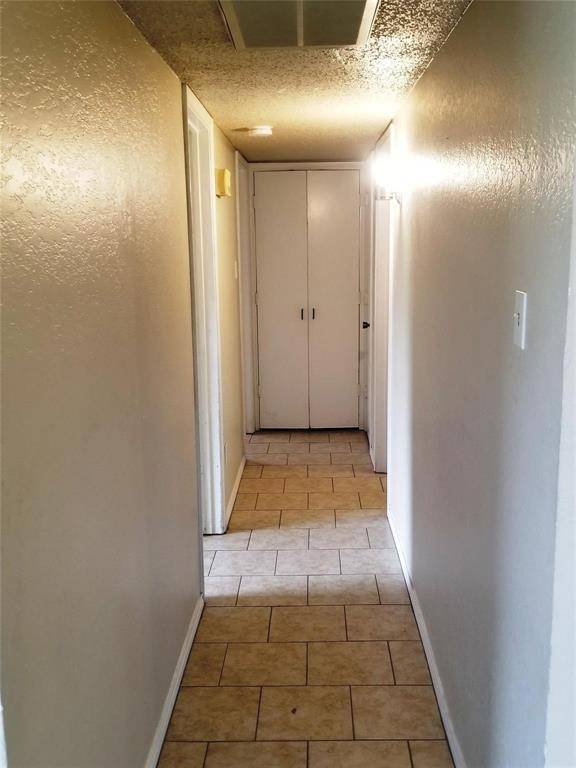 1700 Justin Lyn Street, Arlington, TX 76012