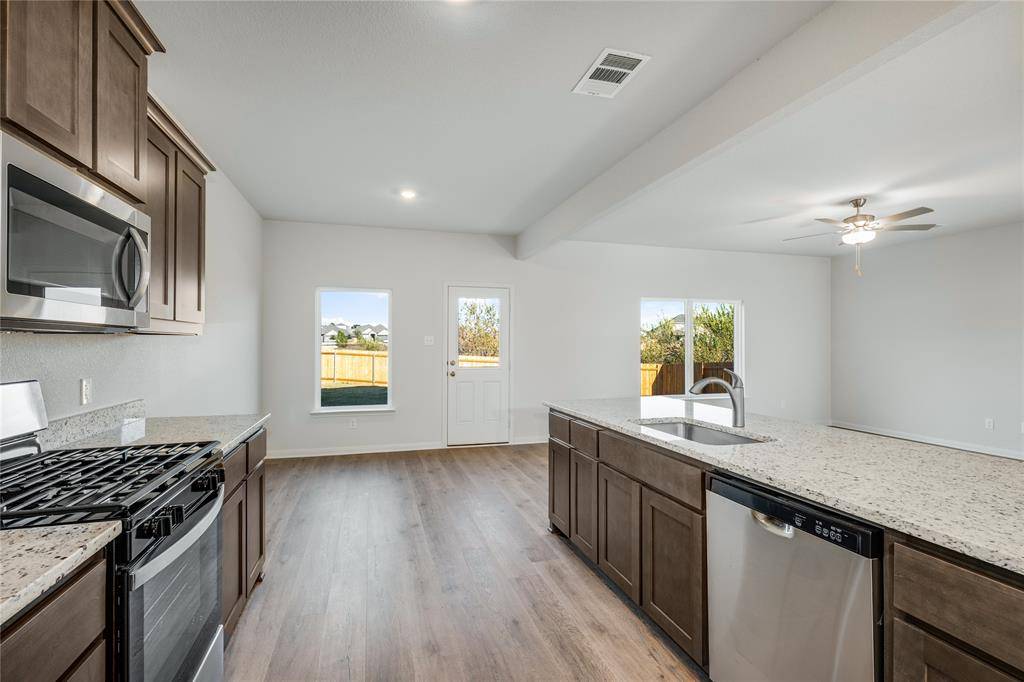 11209 Tolleson Street, Fort Worth, TX 76108