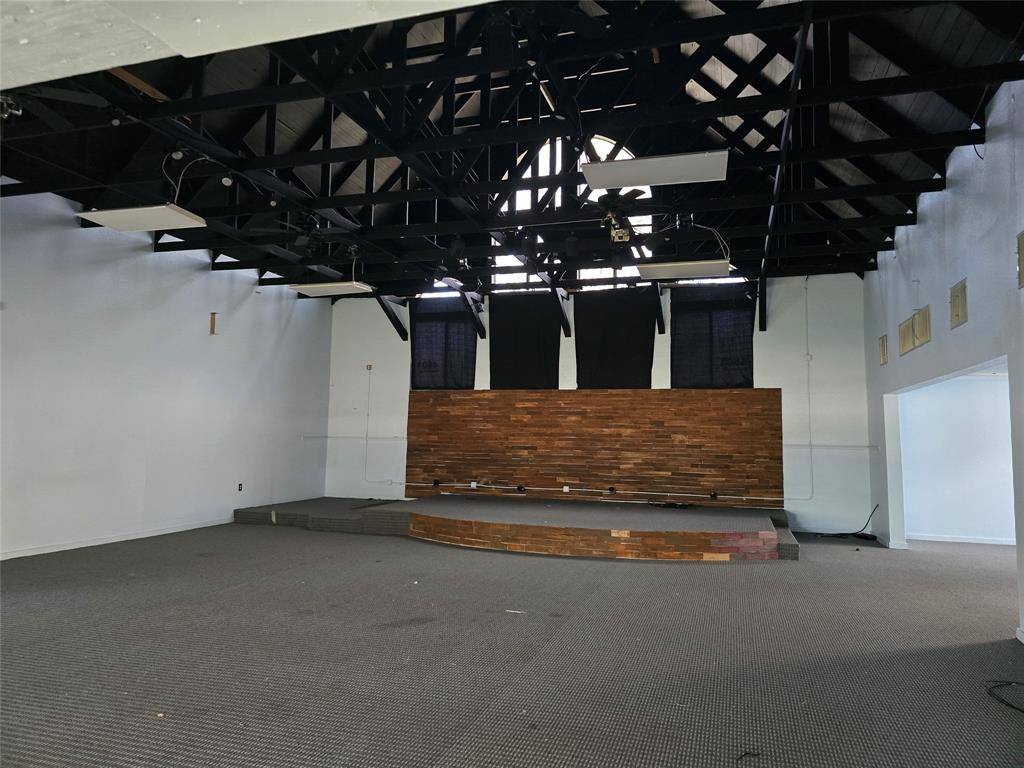 4501 Matthew Road, Grand Prairie, TX 75052