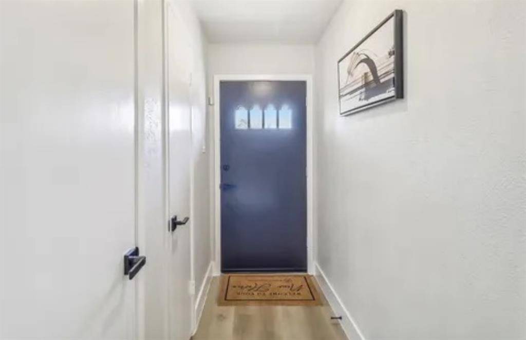 3301 Winderemere Drive, Arlington, TX 76014