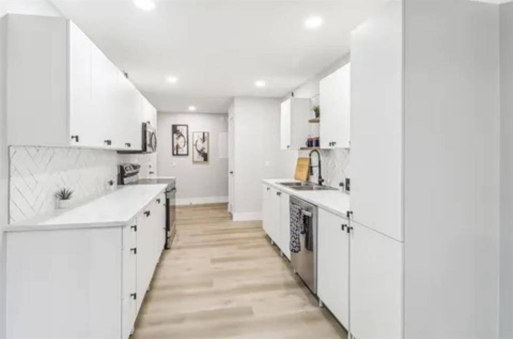 3301 Winderemere Drive, Arlington, TX 76014