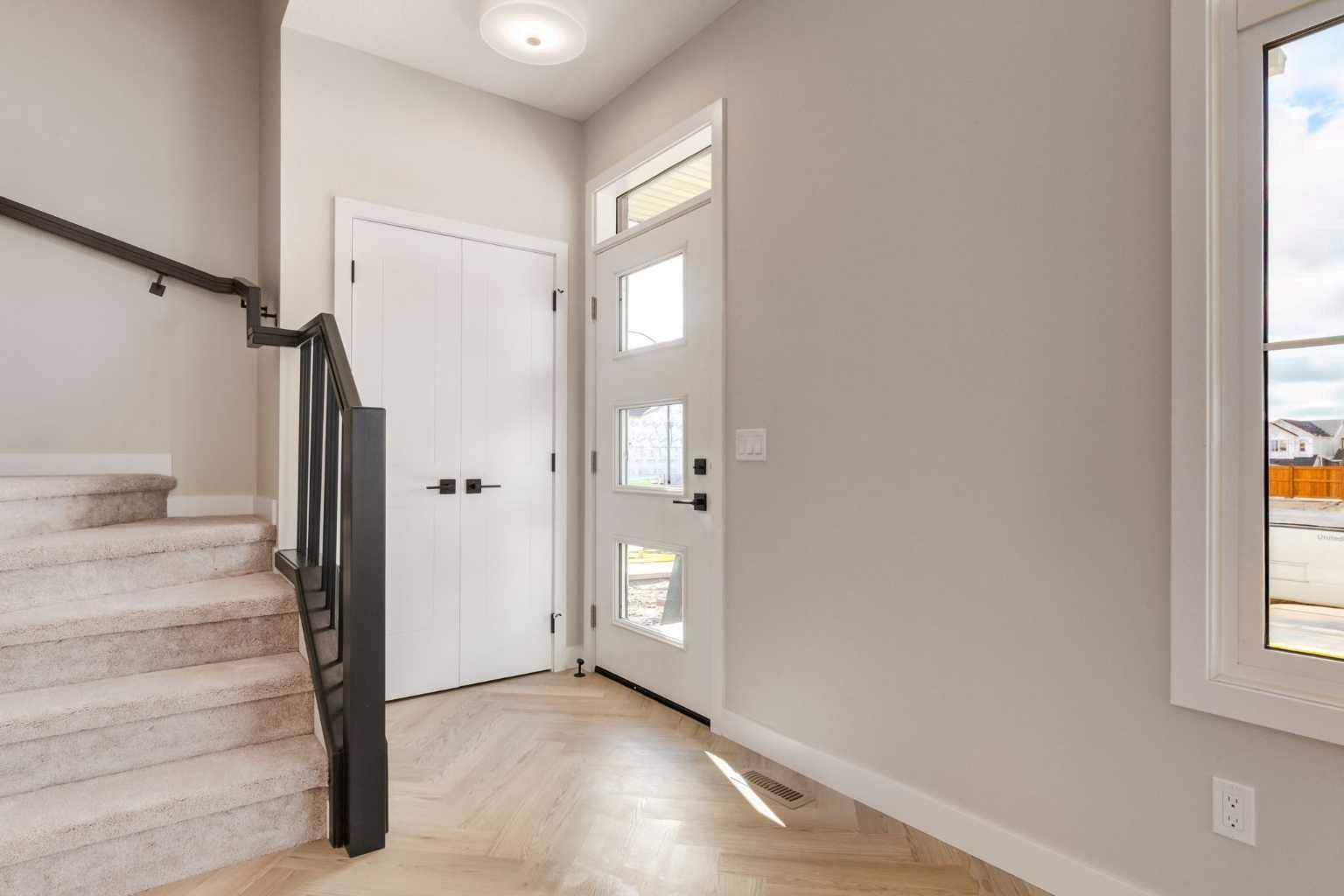 458 River AVE, Cochrane, AB T4C3B8