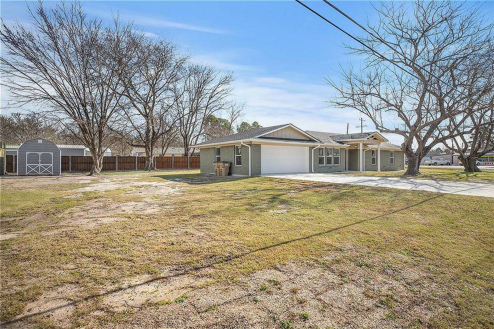 128 N Osborn Street, Alba, TX 75410