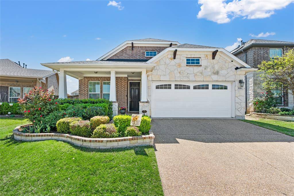 616 Chippewa Way, Aubrey, TX 76227