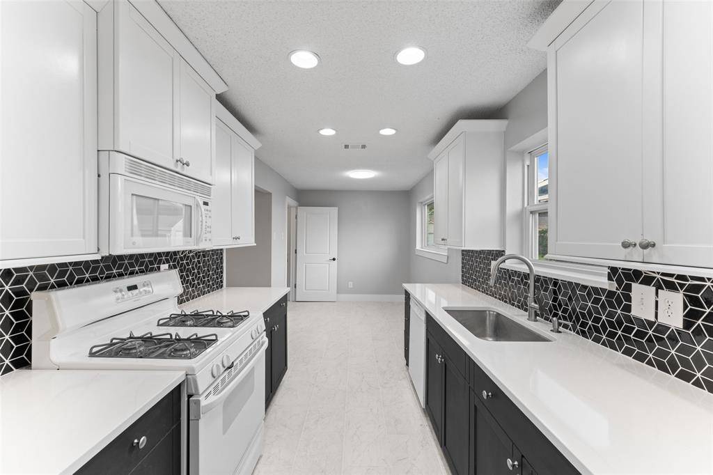 2325 Monticello Drive, Mesquite, TX 75149