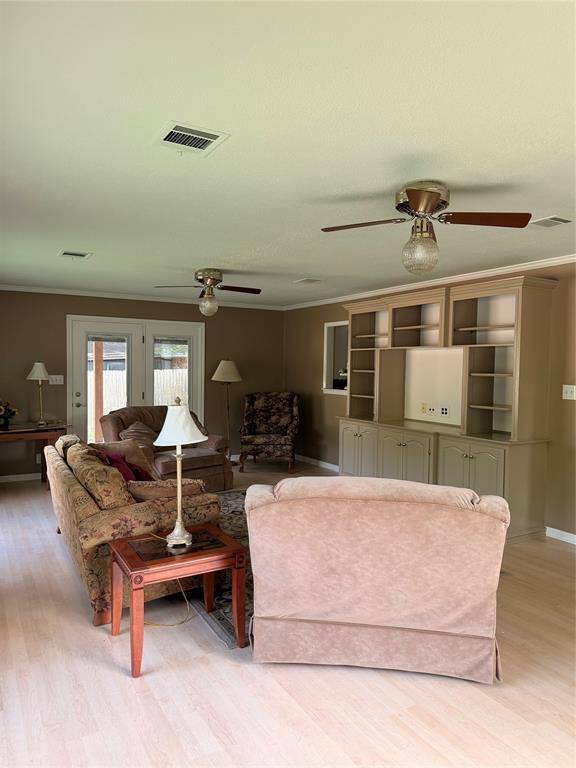 1202 RED OAK, Ennis, TX 75119